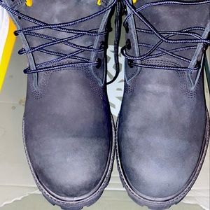 Black timberland 6’ boots